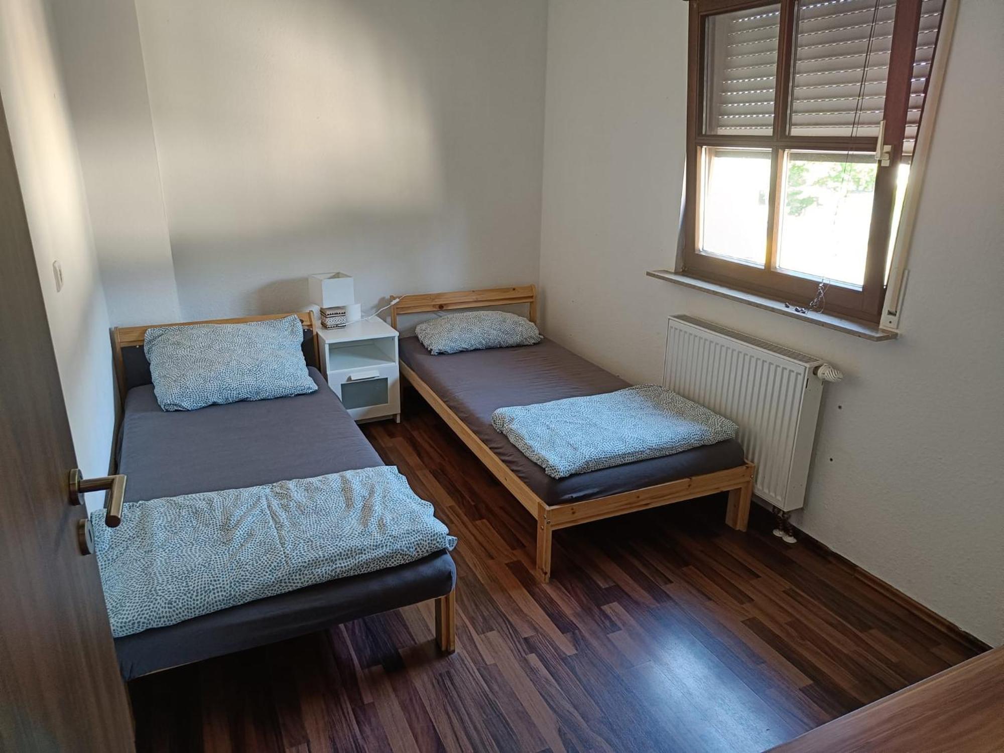 Ferienwohnung Mit 123Qm Fuer 8 Personen Mit Sehr Grossem Garten, Einfache Innen-Ausstattung Leipzig Ngoại thất bức ảnh