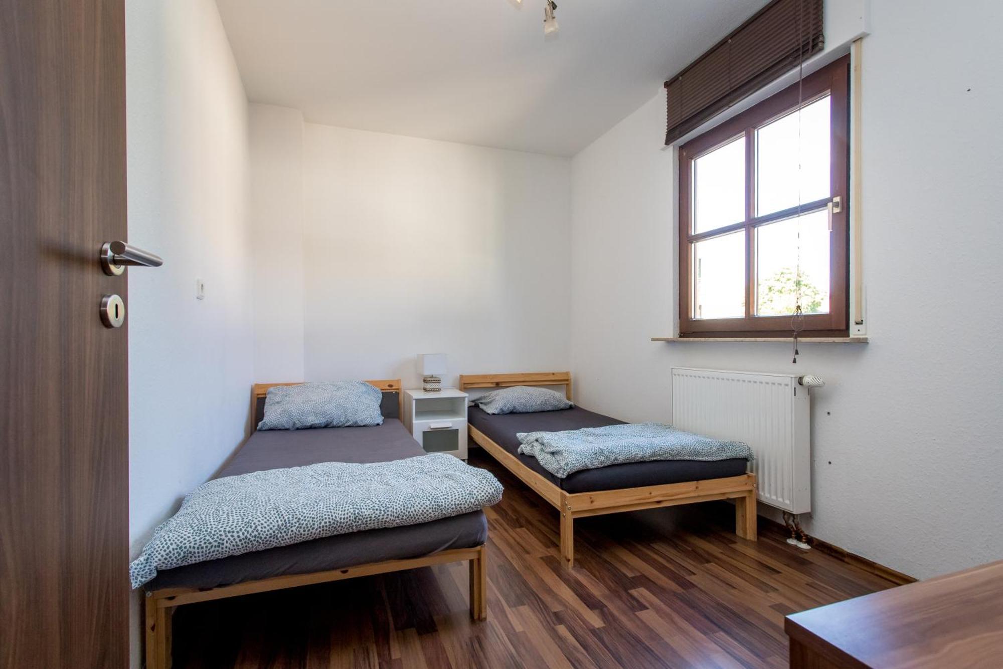 Ferienwohnung Mit 123Qm Fuer 8 Personen Mit Sehr Grossem Garten, Einfache Innen-Ausstattung Leipzig Ngoại thất bức ảnh